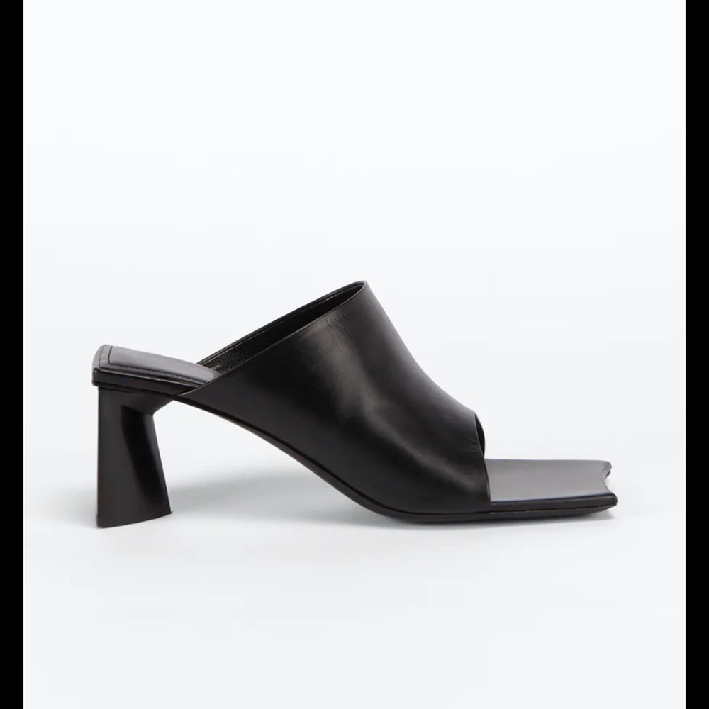 Balenciaga moon leather sandals US 8.5 EU 38.5
